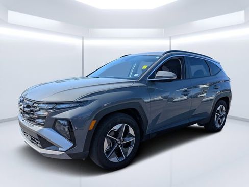 Used 2025 Hyundai Tucson SEL FWD image 7
