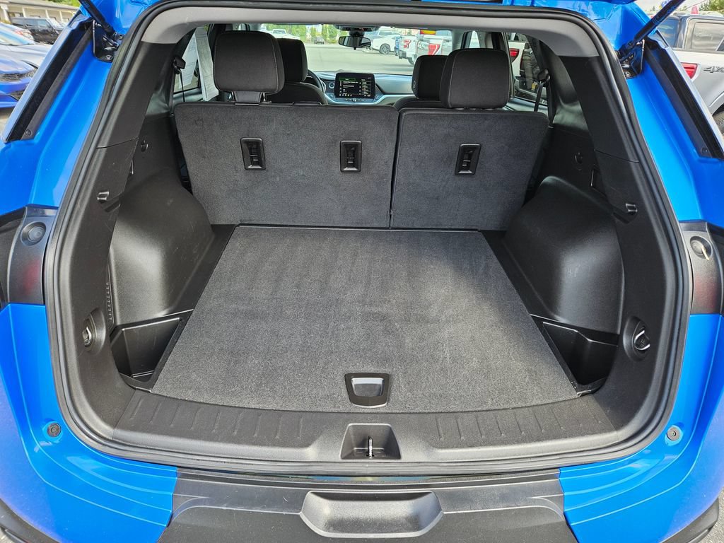 Used 2025 Chevrolet Blazer LT FWD image 12