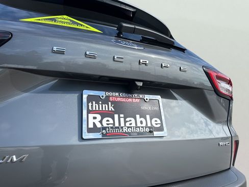 Used 2025 Ford Escape Platinum image 31