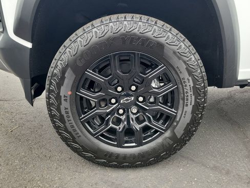 New 2026 Chevrolet Colorado Trail Boss AWD/4WD image 25