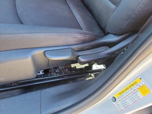 Used 2020 Chevrolet Malibu LS image 17