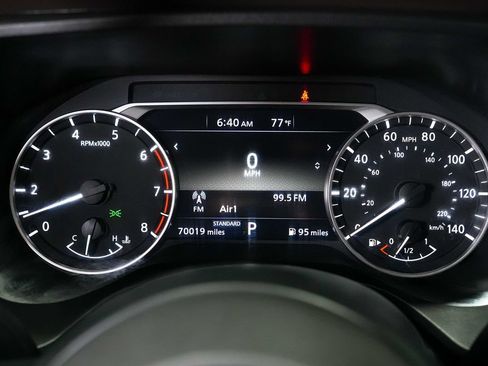 Used 2023 Nissan Rogue S FWD image 14