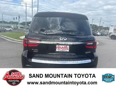 Used 2024 INFINITI QX80 Sensory AWD/4WD image 4