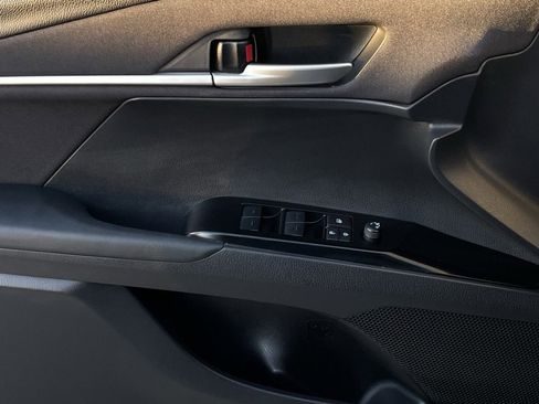 Used 2025 Toyota Camry LE image 20