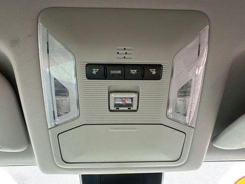 Used 2021 Toyota RAV4 LE AWD/4WD image 42