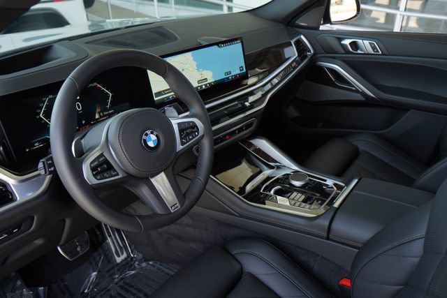 Used 2025 BMW X6 xDrive40i w/ Premium Package AWD/4WD image 2