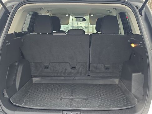 Used 2019 Ford Escape SE image 9