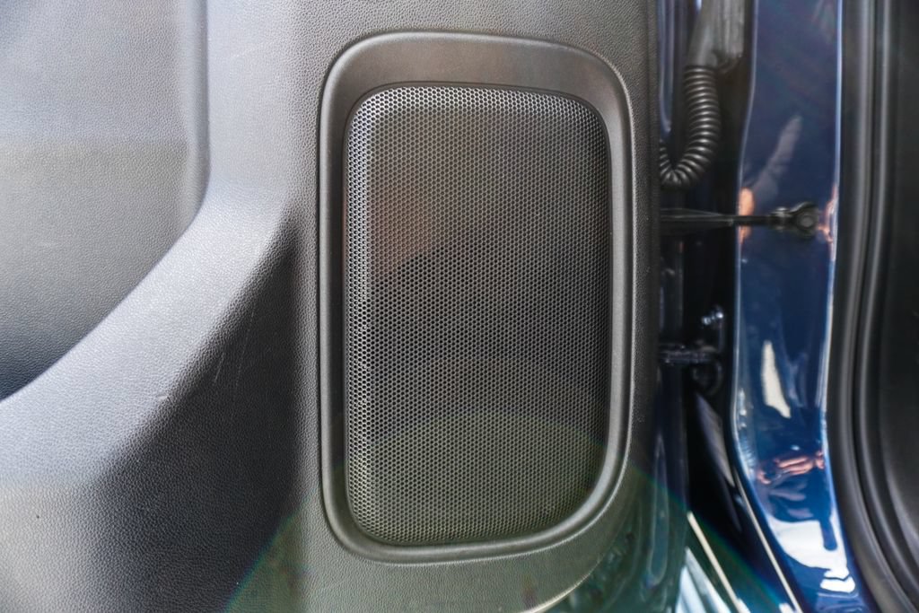 Used 2021 Chevrolet Silverado 1500 RST RWD image 9