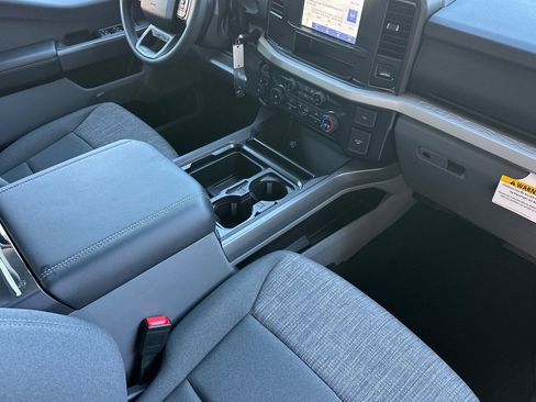 New 2026 Ford F250 XLT w/ FX4 Off-Road Package image 15