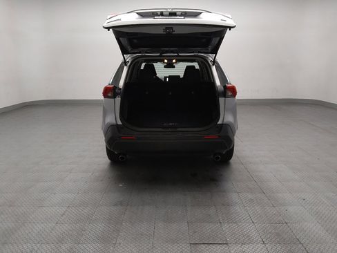 Used 2019 Toyota RAV4 LE FWD image 29