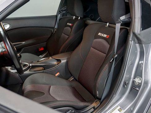 Used 2012 Nissan 370Z NISMO image 9