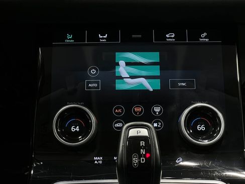 Used 2020 Land Rover Range Rover Evoque S image 28