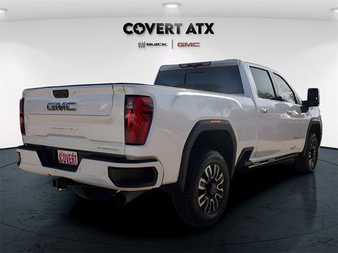 Certified 2025 GMC Sierra 2500 Denali Ultimate w/ Max Trailering Package image 7
