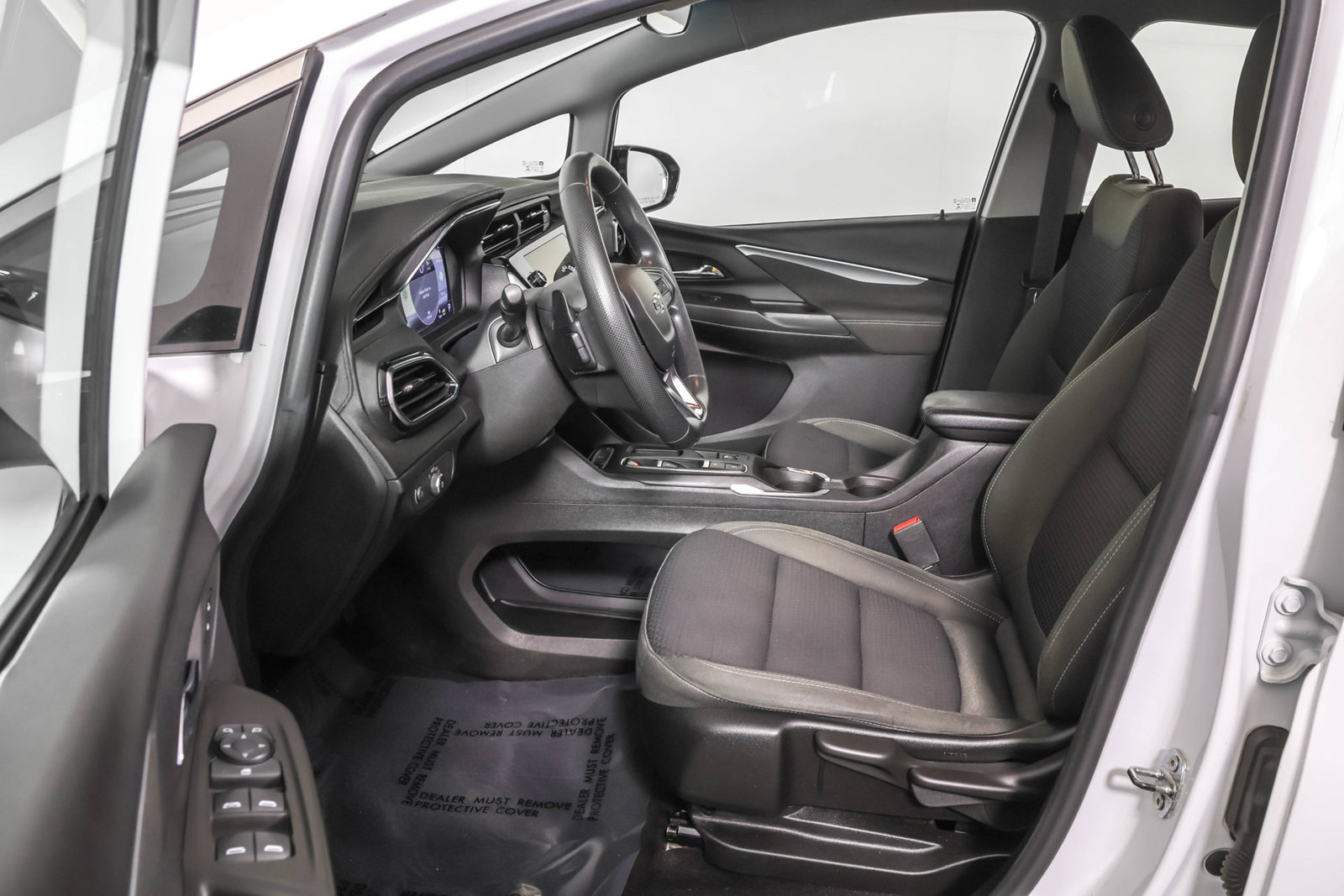 Used 2023 Chevrolet Bolt LT w/ Driver Confidence Package FWD image 7