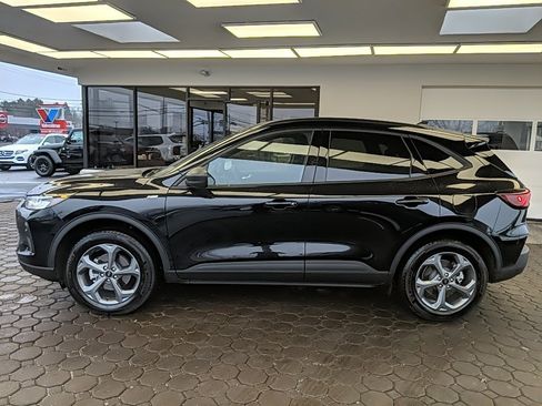 Used 2025 Ford Escape ST-Line w/ Cold Weather Package image 9