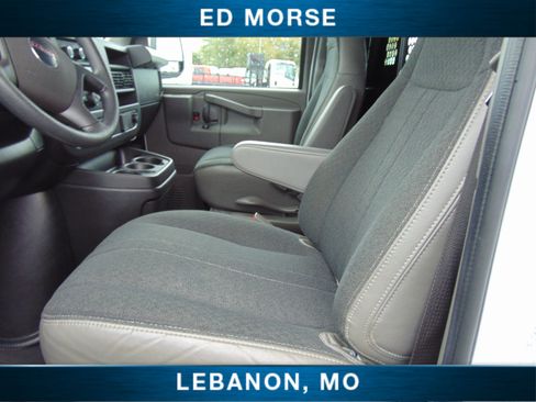 Used 2023 GMC Savana 2500 w/ Driver Convenience Package image 18