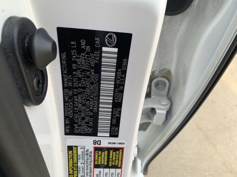 Used 2025 Lexus ES 300h w/ Premium Package FWD image 36