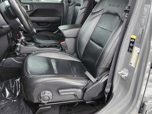 Used 2021 Jeep Wrangler Unlimited Sahara w/ Cold Weather Group image 26