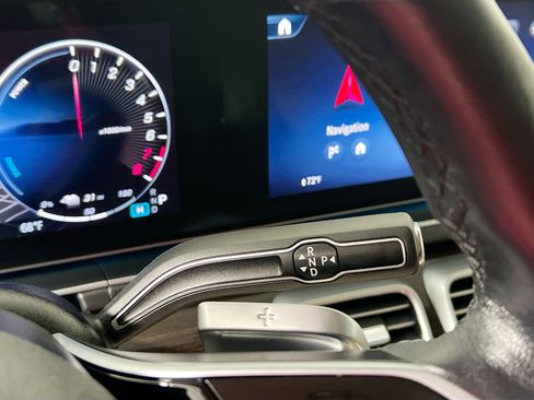 Used 2025 Mercedes-Benz GLE 450e 4MATIC image 25