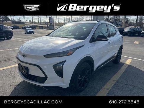 Used 2023 Chevrolet Bolt EUV Premier w/ Sun & Sound Package image 1