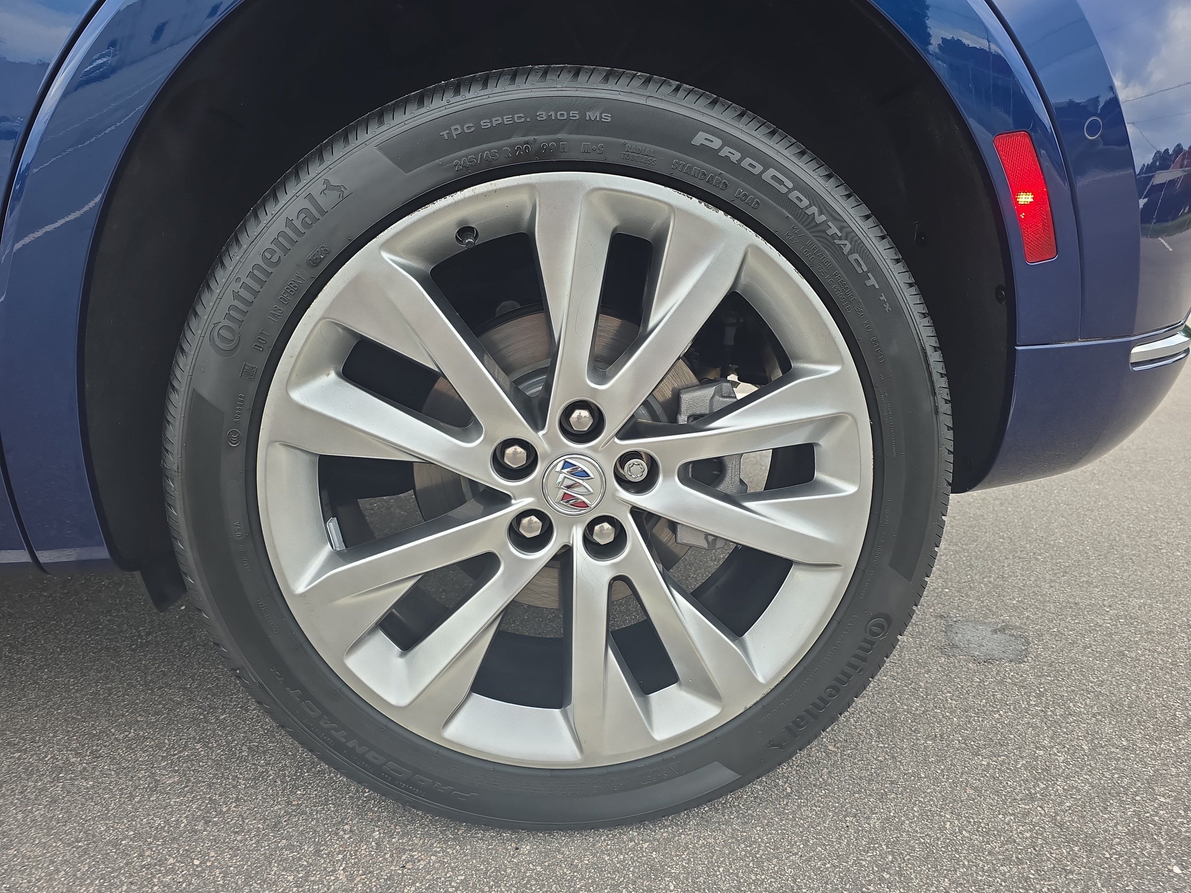 Used 2023 Buick Envision Avenir FWD image 33
