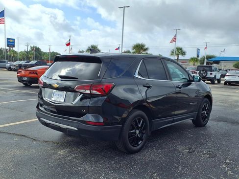 Used 2024 Chevrolet Equinox LT FWD image 2