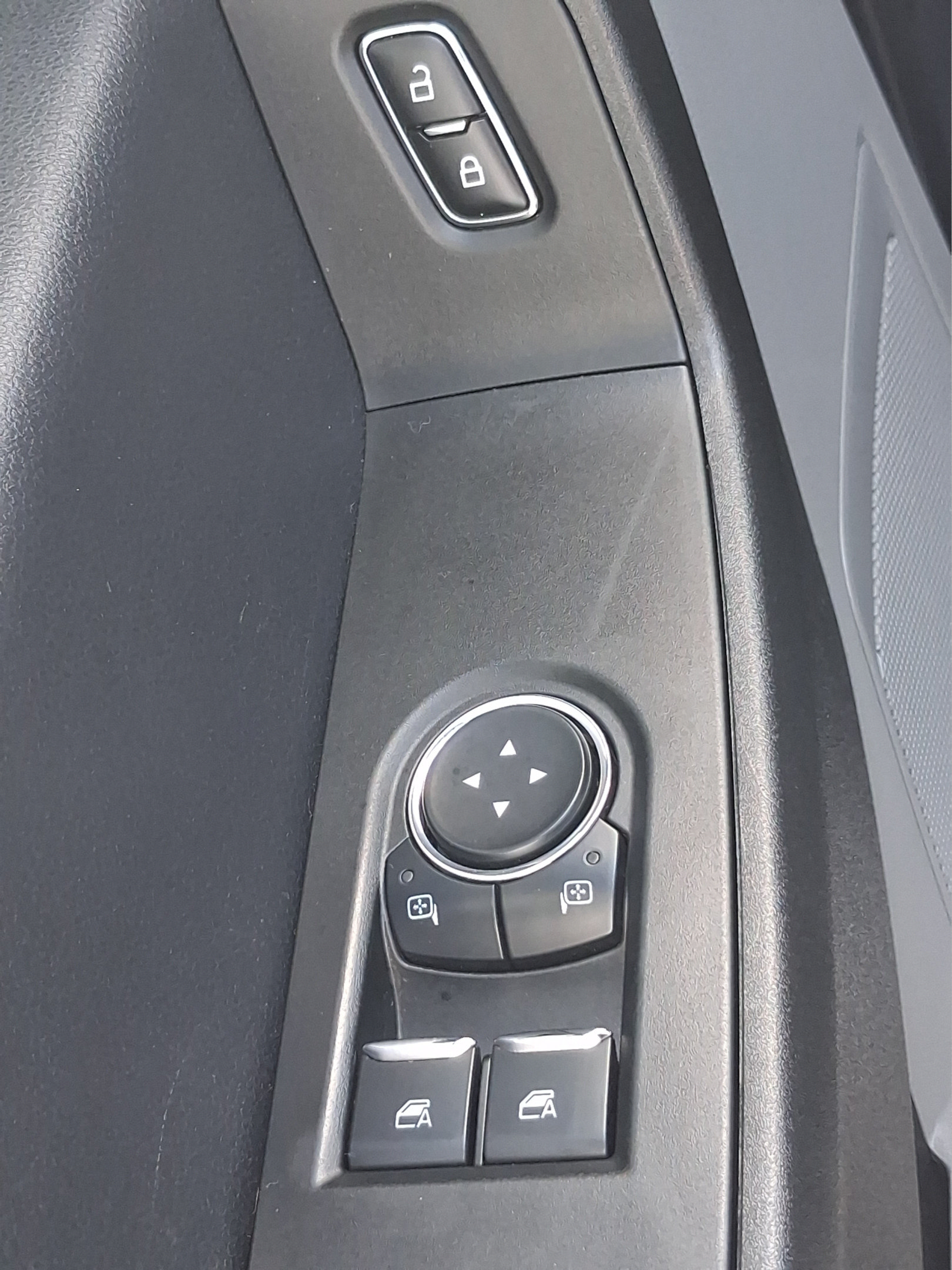 Used 2023 Ford F550 4x4 Regular Cab Super Duty image 17