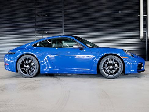 New 2026 Porsche 911 Carrera T image 12