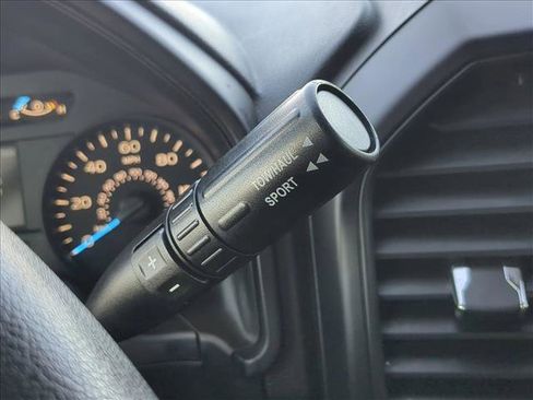 Used 2017 Ford F150 XL w/ Equipment Group 101A Mid image 12