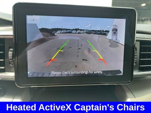 Used 2023 Ford Explorer XLT w/ Equipment Group 202A AWD/4WD image 19