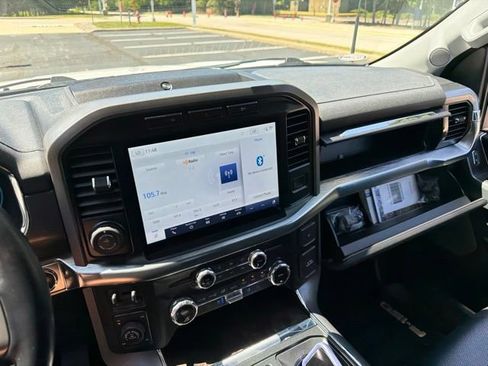 Used 2022 Ford F150 Lariat AWD/4WD image 35