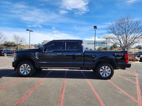 Used 2019 Ford F350 Platinum w/ Platinum Ultimate Package image 2