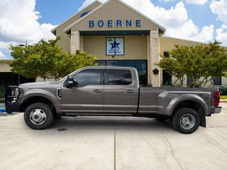 Used 2022 Ford F350 Lariat w/ Lariat Ultimate Package AWD/4WD video 2