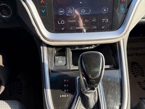 Used 2022 Subaru Outback Premium image 17