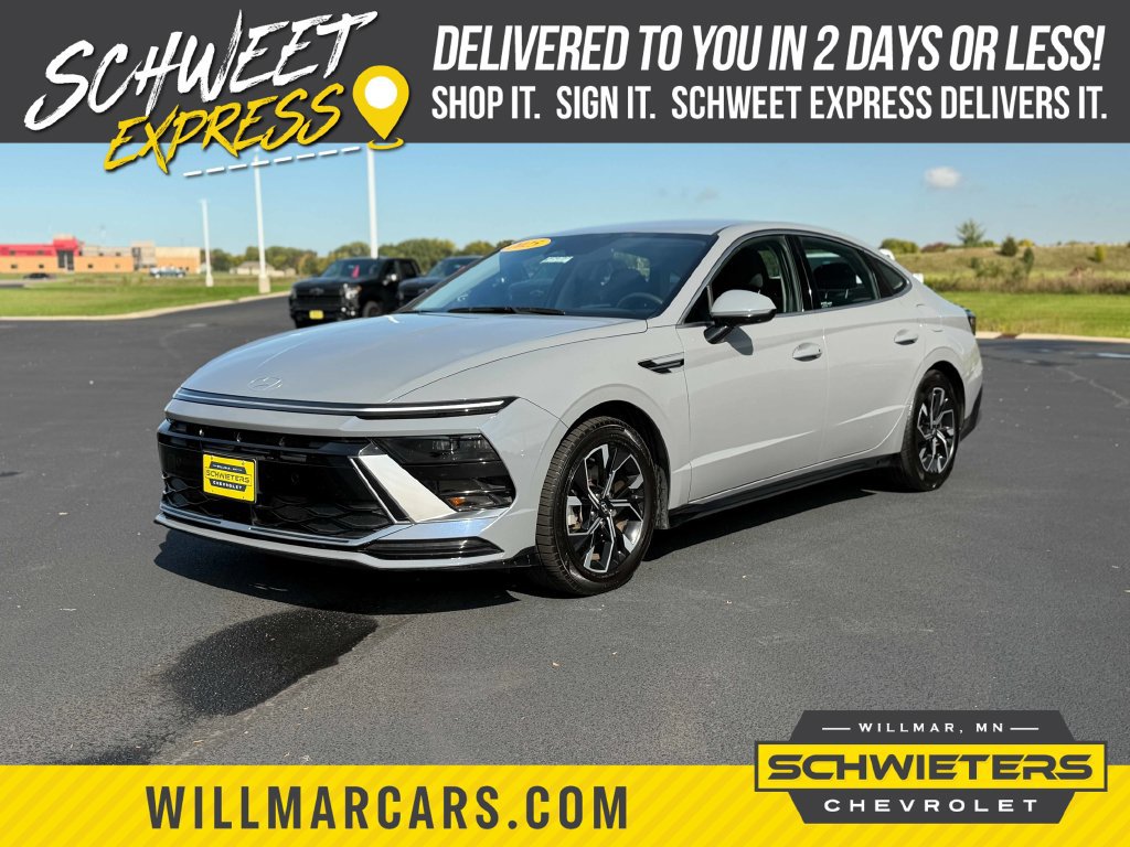 Used 2025 Hyundai Sonata SEL FWD image 1