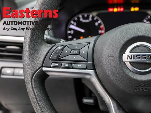 Used 2022 Nissan Altima 2.5 SV image 15