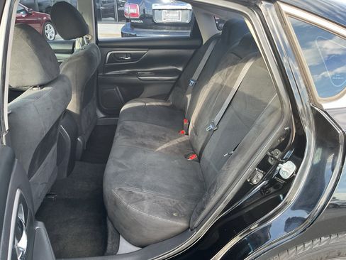 Used 2015 Nissan Altima 2.5 S w/ Special Edition Package FWD image 30