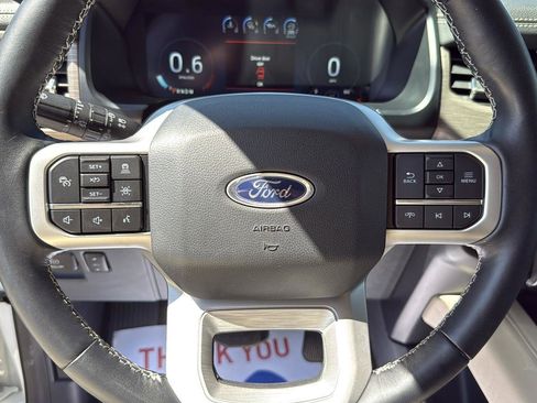 Used 2023 Ford Expedition Limited image 15