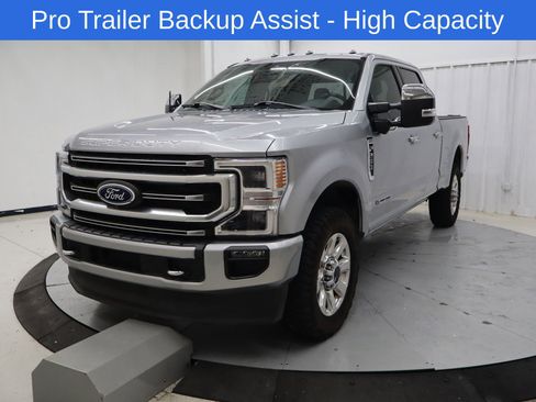Certified 2022 Ford F250 Platinum w/ FX4 Off-Road Package AWD/4WD image 5