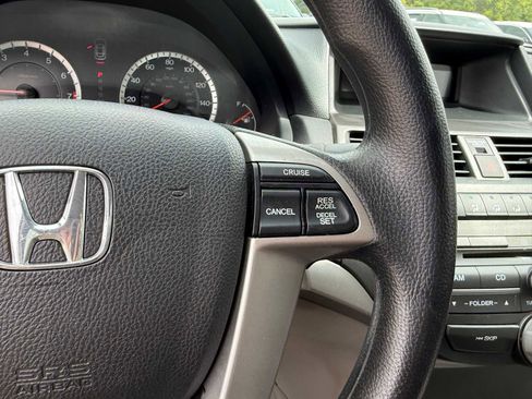 Used 2011 Honda Accord LX-P image 19