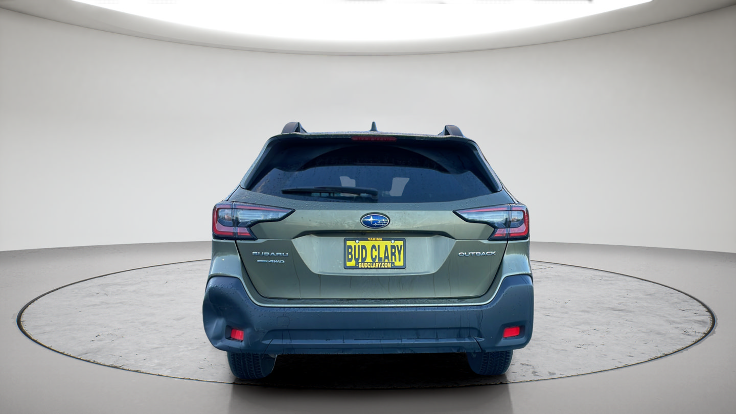 Used 2023 Subaru Outback Premium AWD/4WD image 6
