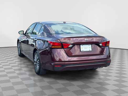 Used 2024 Nissan Altima 2.5 SV FWD image 6