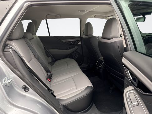 Used 2025 Subaru Outback Limited AWD/4WD image 21