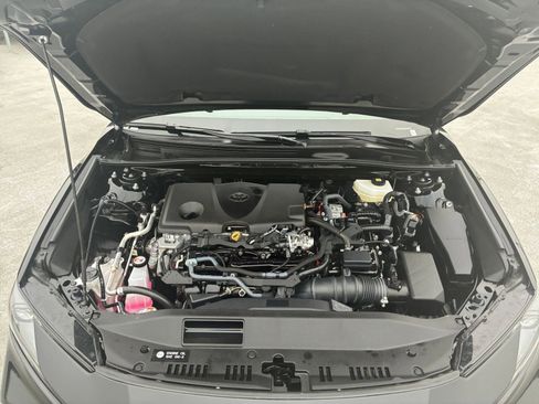 Used 2025 Toyota Camry LE image 30