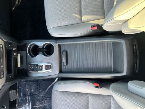 Used 2022 Honda Passport EX-L image 16