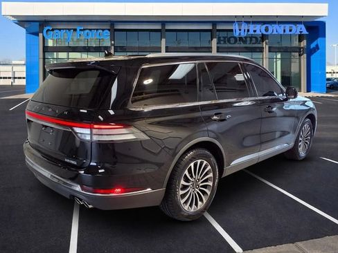 Used 2022 Lincoln Aviator Reserve w/ Elements Package Plus AWD/4WD image 2