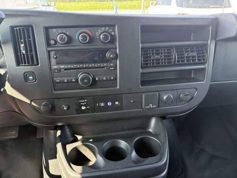 Used 2018 Chevrolet Express 2500 w/ Safety Package RWD image 13
