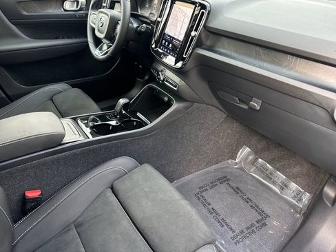 Certified 2023 Volvo XC40 Recharge Plus AWD/4WD image 15