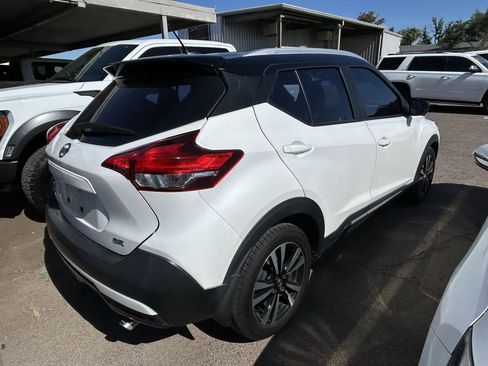 Used 2019 Nissan Kicks SR FWD image 6
