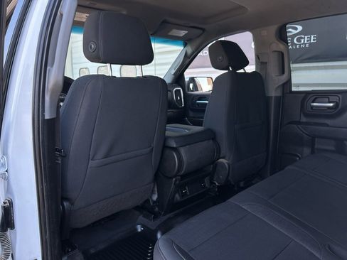 Used 2021 Chevrolet Silverado 1500 LT image 13